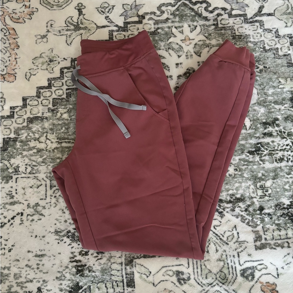 Figs Mauve Jogger pants